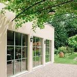 וילה The Greenhouse Luxury On קומו