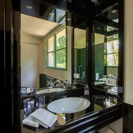 The Greenhouse Luxury On Όπως