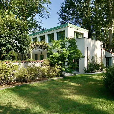 וילה The Greenhouse Luxury On קומו
