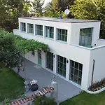 The Greenhouse Luxury On Villa *