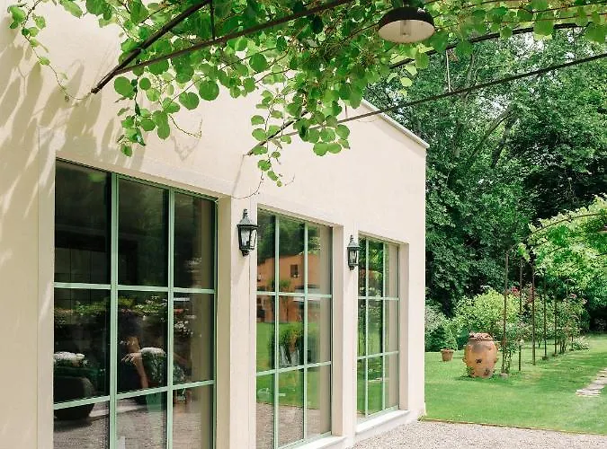 וילה The Greenhouse Luxury On קומו